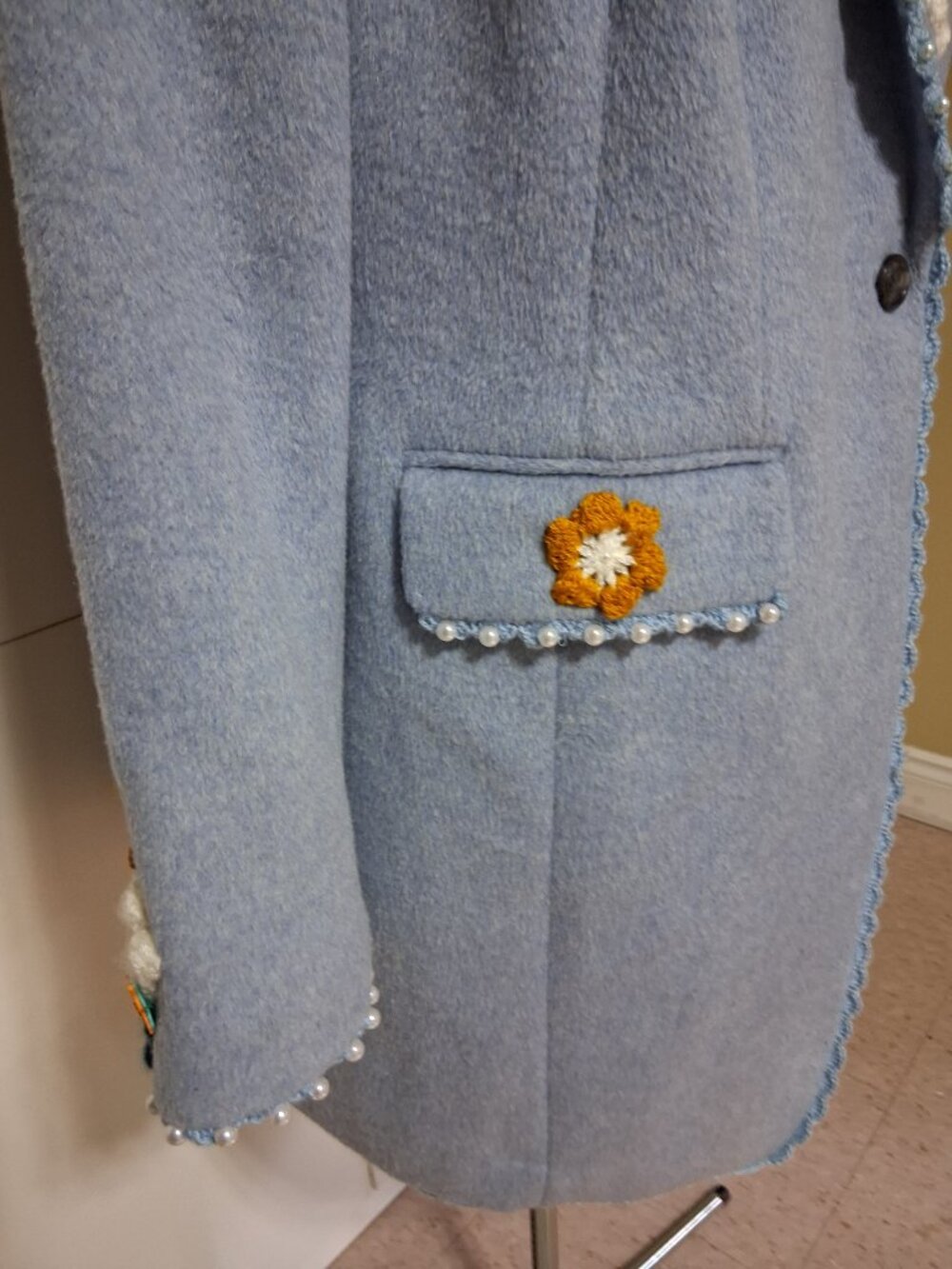 Upcycle Light Blue Crochet Flowers 3/4 Length Coat Size 16 - Picture 5 of 12